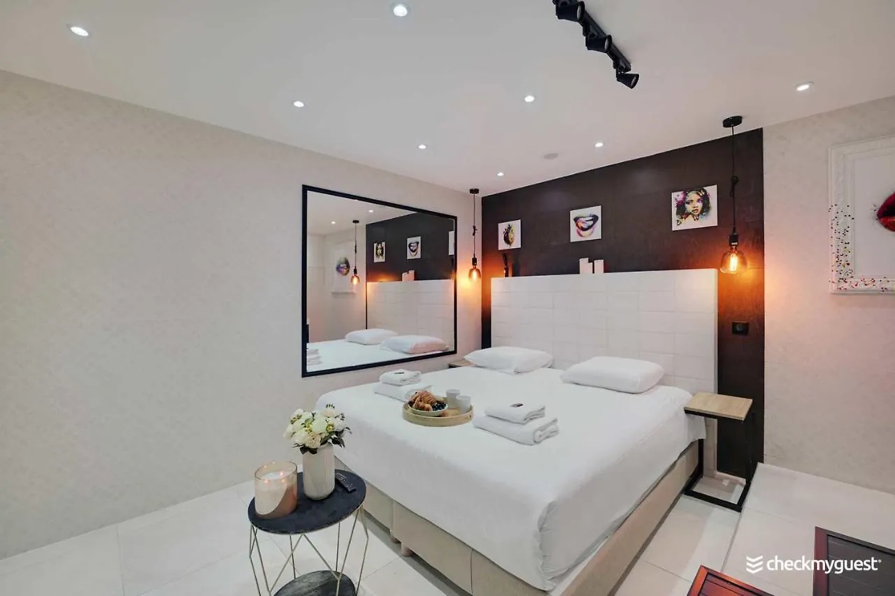 Cosy Apartment Rdc - Sacree Coeur Montmartre Paris 0*,  France