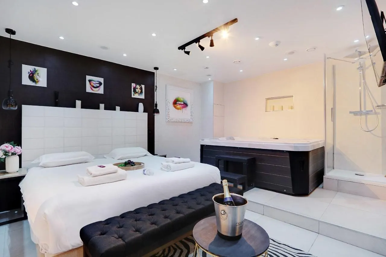 Cosy Apartment Rdc - Sacree Coeur Montmartre Paris 0*,